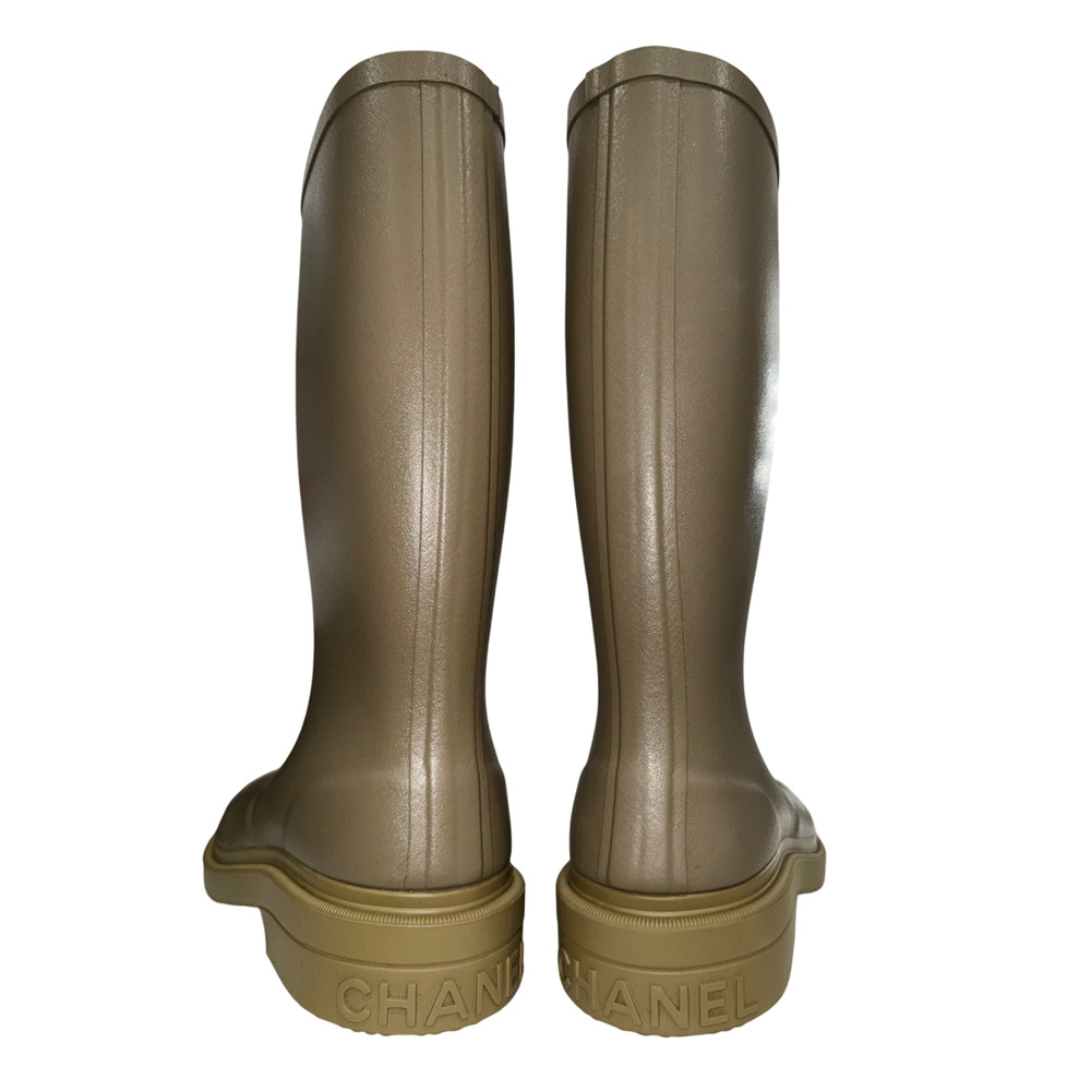 Chanel REV Dark Beige Moss Green White CC Logo High Pull On Rubber Rain Boots 39 - Picture 14 of 15
